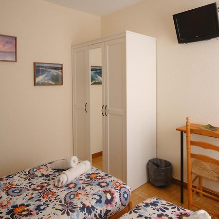 Liquid Surfhouse Hostel Langre  Luaran gambar