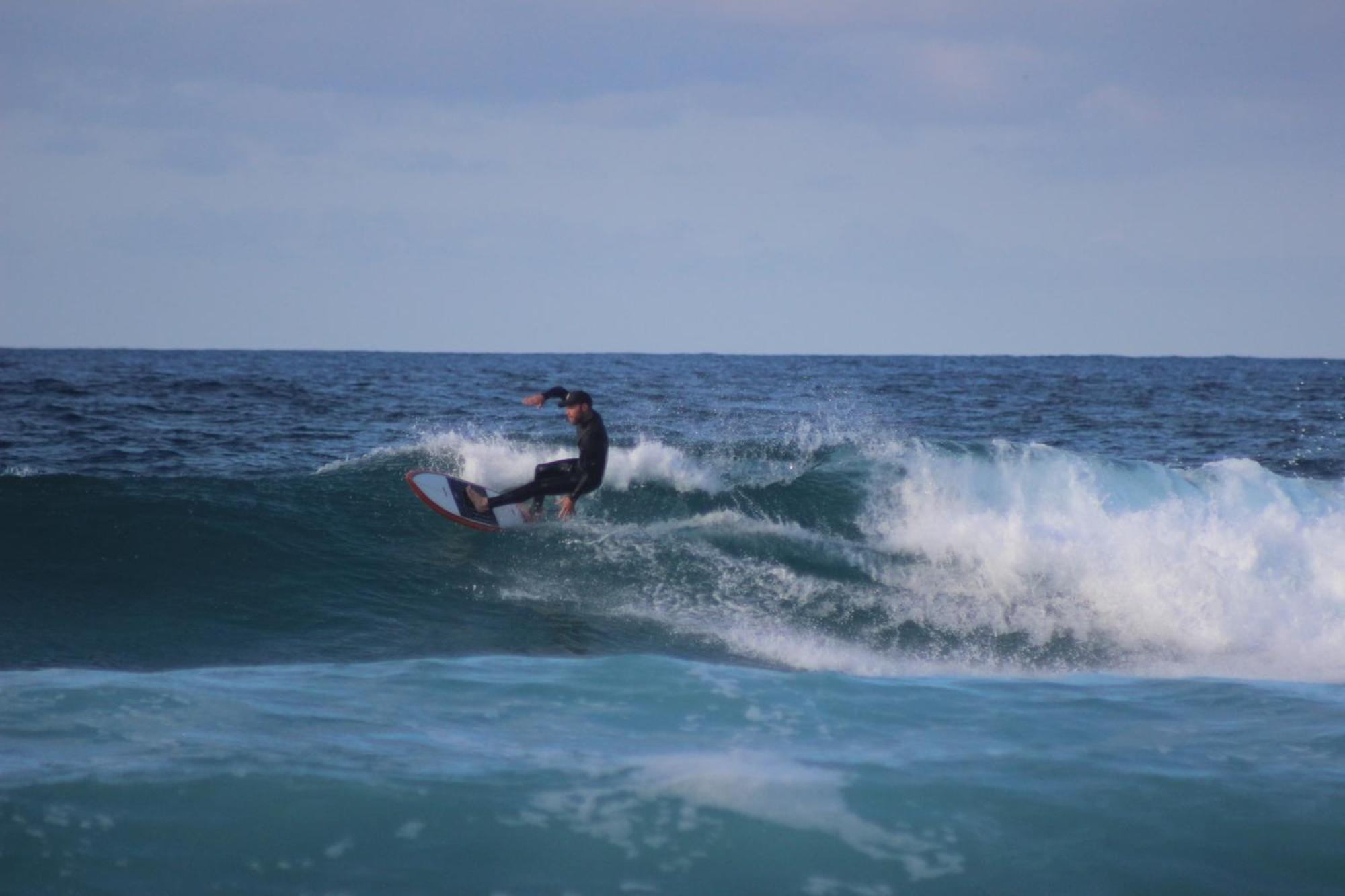 Liquid Surfhouse Hostel Langre  Luaran gambar