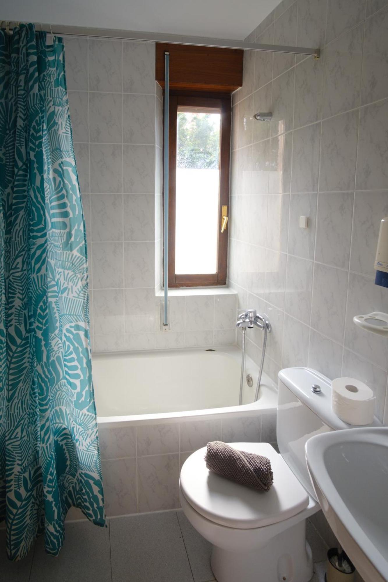 Liquid Surfhouse Hostel Langre  Luaran gambar